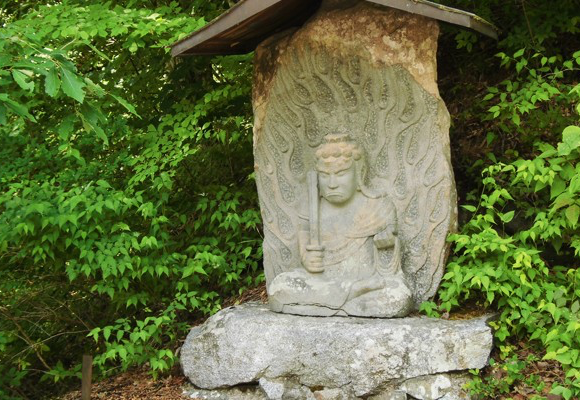 日本一の石工「高遠石工」の石造物