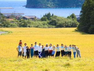 「日本で最も美しい村」の情景が伝わる9つのテーマ 村と人